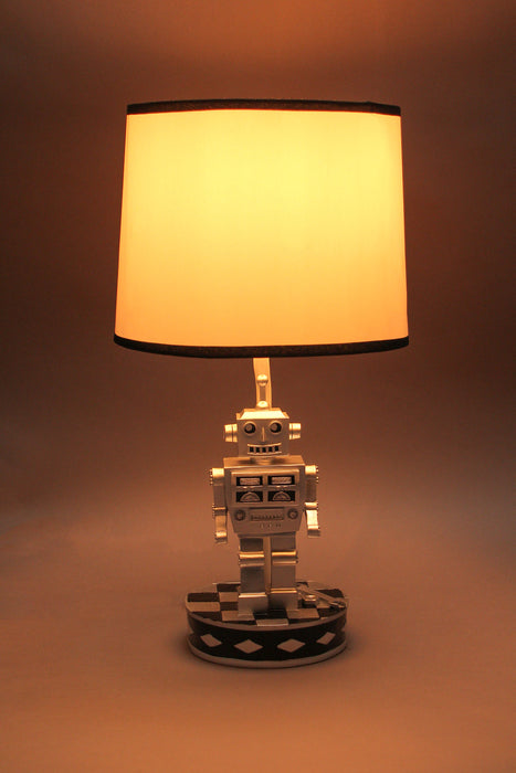 Vintage Silver Finish Robot Table Lamp - Retro 1960's Sci-Fi Design with Square Head - Illuminating Nostalgia and Style in