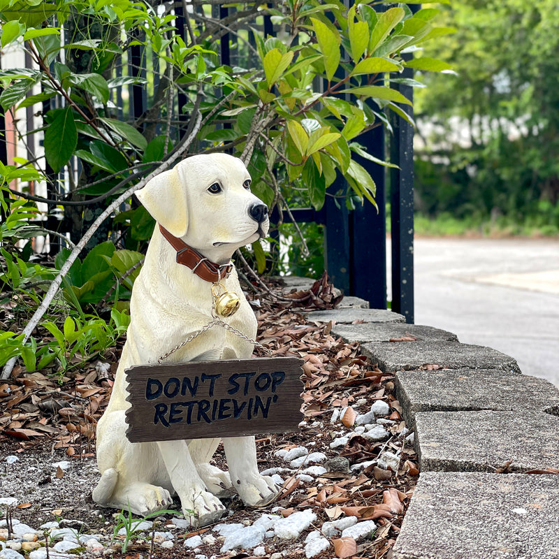 Labrador Retriever Garden Statue with Reversible Welcome Sign, 13.5 Inch Image 4