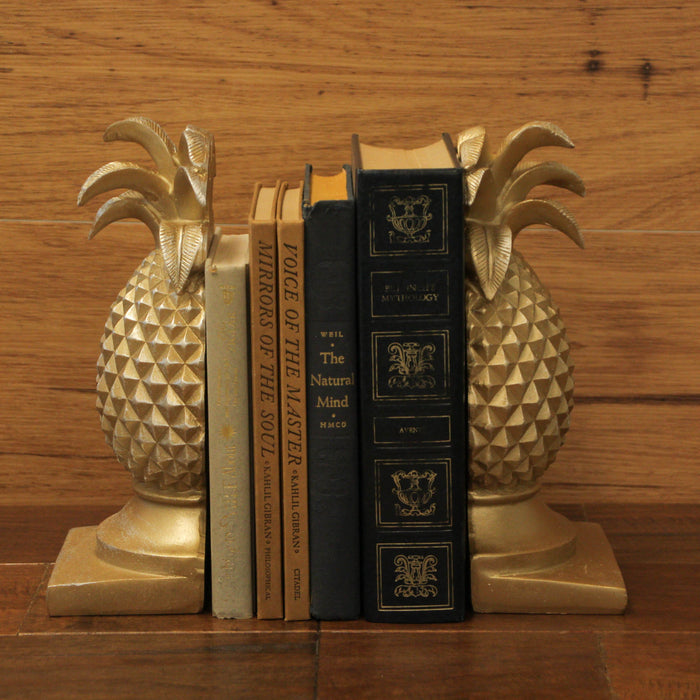 Elegant Gold Pineapple Bookends – Chic Tropical Decor for Bookshelves, Desks, or Mantels – Stylish Home Accent – 10 Inches