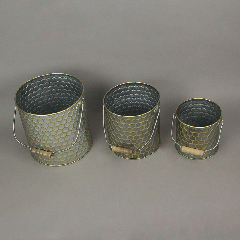 Set of 3 Galvanized Grey Metal Honeycomb Textured and Bumblebee-Themed Nesting Buckets for Stylish Nature-Themed Decor in