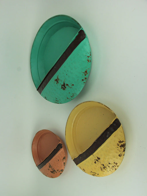 Green Yellow Orange Vintage Metal Round Wall Pockets Set of 3 Image 2