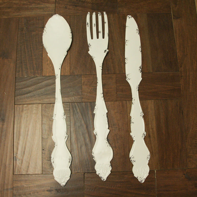 Rustic White Finish Metal Knife, Fork, and Spoon Wall Art: Decorative Utensil Set for Farmhouse Kitchen Decor, 30 Inches High