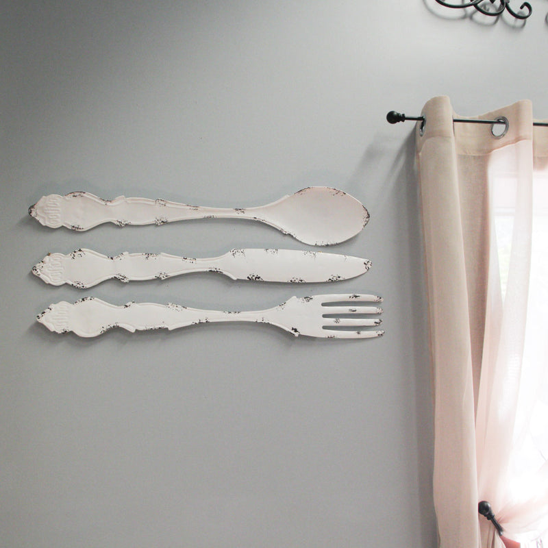 Rustic White Finish Metal Knife, Fork, and Spoon Wall Art: Decorative Utensil Set for Farmhouse Kitchen Decor, 30 Inches High