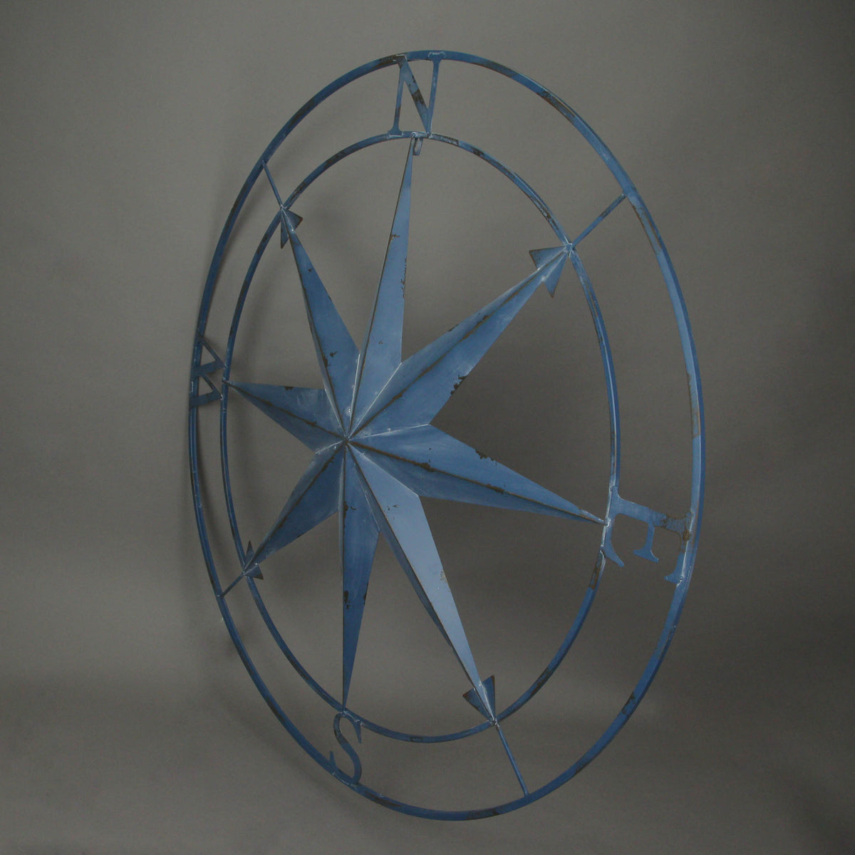 EAST Center Blue metal compass - EAST Center