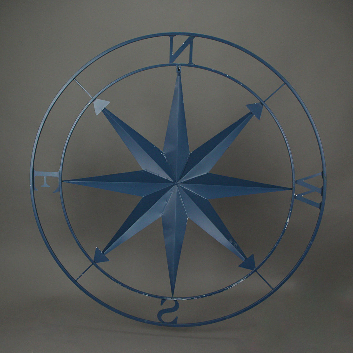 EAST Center Blue metal compass - EAST Center