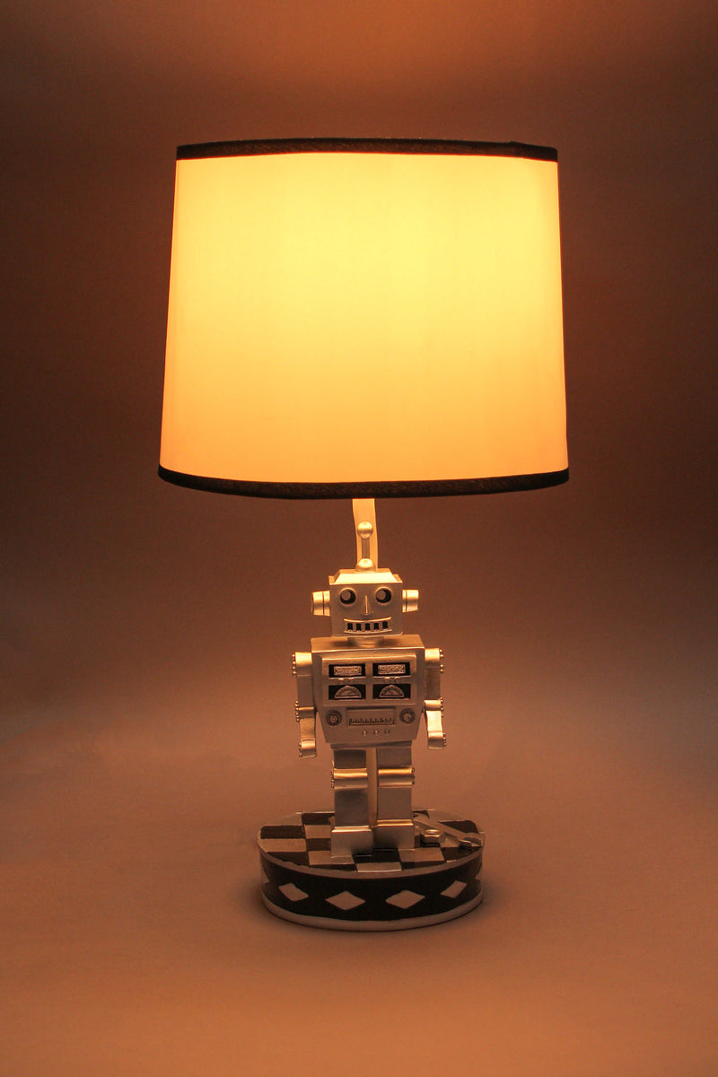 Vintage Silver Finish Robot Table Lamp - Retro 1960's Sci-Fi Design with Square Head - Illuminating Nostalgia and Style in