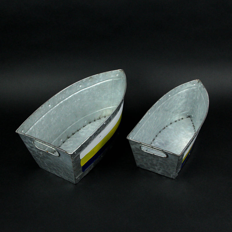 Set of 2 Galvanized Metal Boat Planters - Stylish Flower Tubs for Indoor and Outdoor Greenery - Seafaring Charm - Nautical