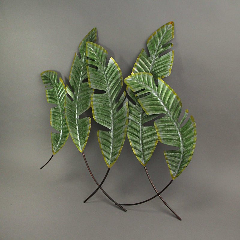 Graceful Green Metal Banana Leaf Wall Sculpture - Tropical Paradise in Your Home - Stunning 27-Inch Nature-Inspired Artwork