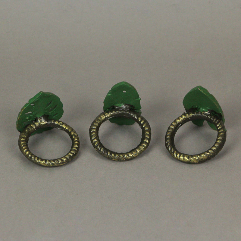 Green - Image 3 - Set of 6 Exquisite Verdigris Green and Bronze Finish Cast Iron Tropical Leaf Napkin Rings for Elegant