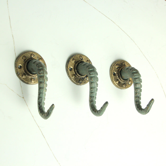 Set of 3 Verdigris Bronze Cast Iron Octopus Tentacle Wall Hooks: Nauti —  Zeckos