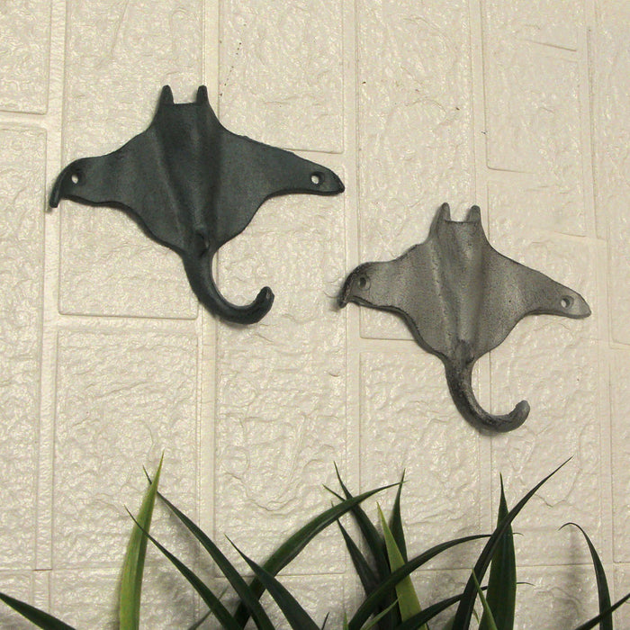 Set of 2 Cast Iron Stingray Wall Hooks in Blue and Gray – Coastal Nautical Wall Mounted Hooks with Matte Finish for Bathroom,