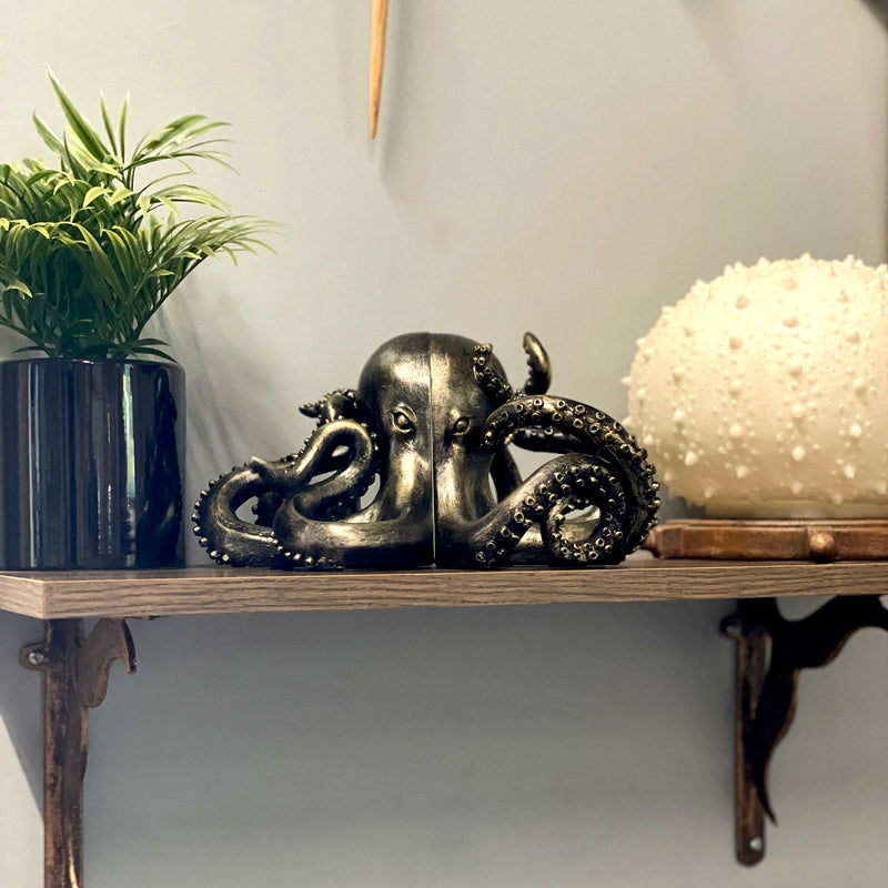 Bronze Octopus Bookends Set of 2 – Nautical Coastal Polyresin Sculptures for Bookshelves, Office, Bedroom, Library –