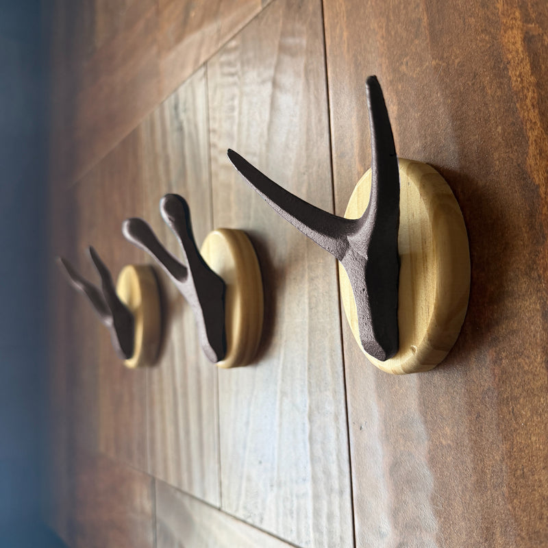 Zeckos Set of 3 Cast Iron Antler Wall Hooks, 3.75 Inch Tall, Wood-Backed Image 6