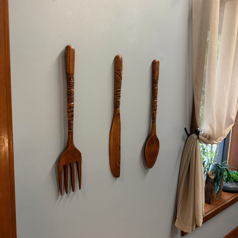 Zeckos Set of 3 Tiki Carved Wood Wall Cutlery, 24-Inch Spoon Fork Knife Image 6