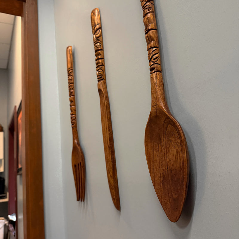 Zeckos Set of 3 Tiki Carved Wood Wall Cutlery, 24-Inch Spoon Fork Knife Image 7