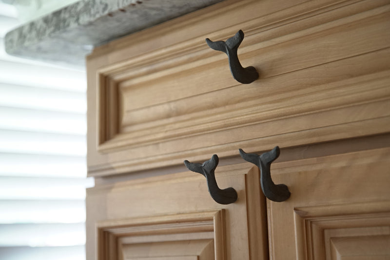 Brown - Image 8 - Set of 12 Rustic Cast Iron Whale Tail Drawer Pulls and Cabinet Knobs in Distressed Brown Finish, 2.25