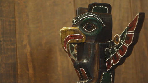 VIL37A-wooden-eagle-totem-pole-video-1A.mp4