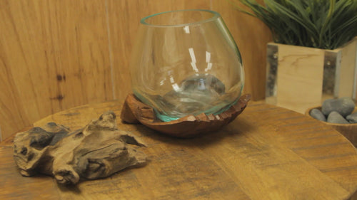 ZKO-99478-LG-molten-glass-vase-hands-large-1A.mp4