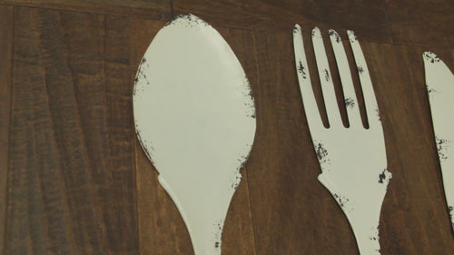 ZKO-39213-WT-galvanized-kitchen-utensils-wall-decor-1A.mp4