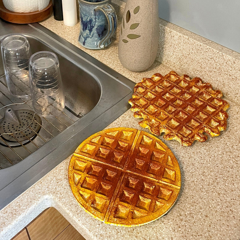 Golden Waffle - Image 8 - Zeckos Round Waffle Cast Iron Metal Trivet – 8" Kitchen Plaque, Durable Heat-Resistant Brown &
