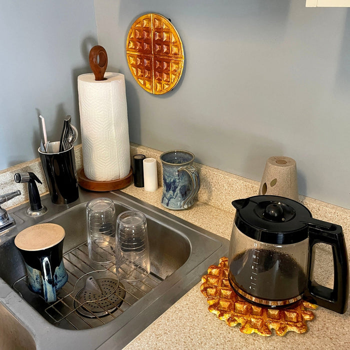 Waffle Set - Image 6 - Zeckos Set of 2 Cast Iron Metal Waffle Trivets – Belgian & Round, 8" Kitchen Plaques, Durable