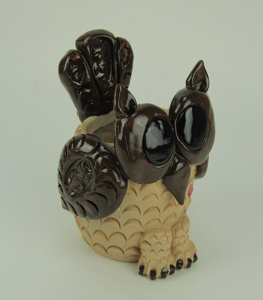 Set of 2 Adorable 9 Inch Tall Decorative Owl Planters Image 2